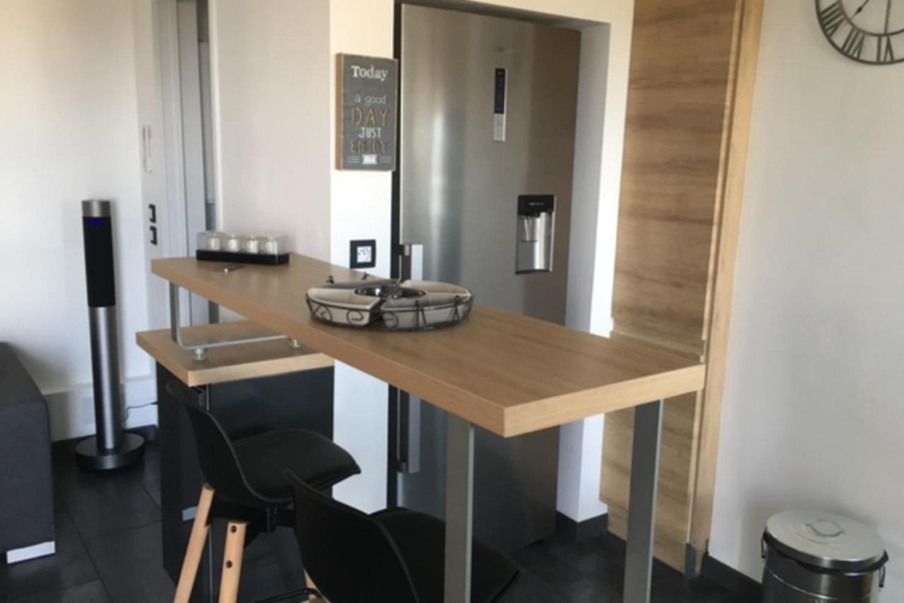 Cosy 42M With Balcony Nice View And Wifi คานส์ ภายนอก รูปภาพ